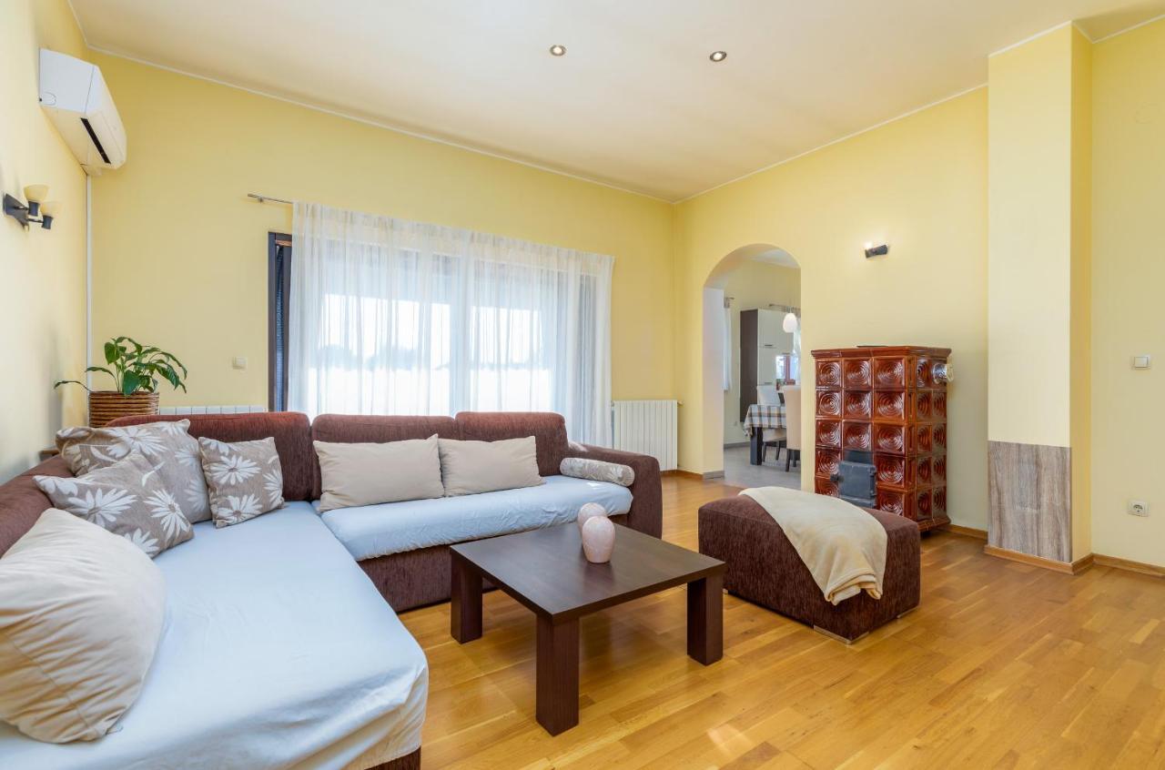Apartment Luana A1 Fazana Exterior photo